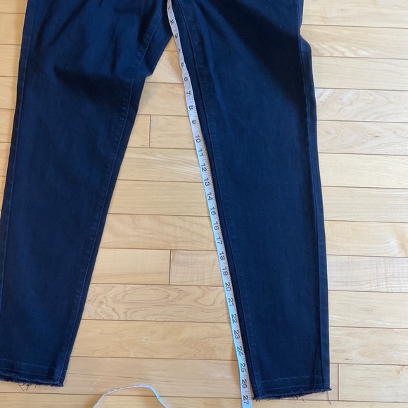 7 For All Mankind Black Mid Rise Ankle Skinny - Picture 9 of 9
